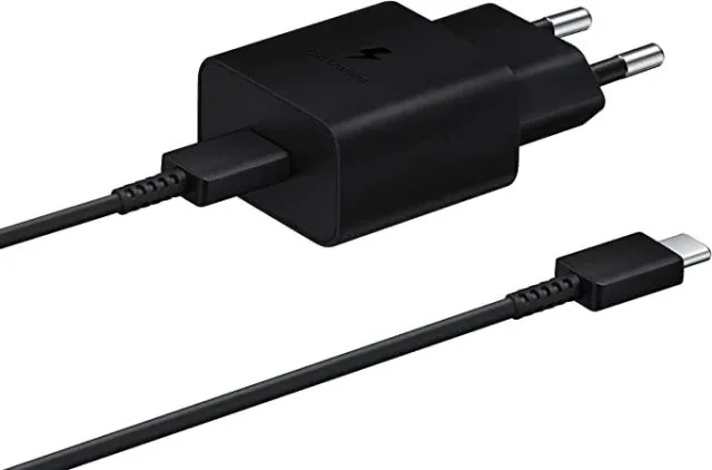 Samsung Caricatore 15W USB-C PD Black EP-TA1510